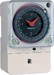 Analogous time switch for distribution board DIN rail 2 049926