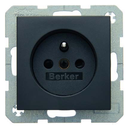 Socket outlet Earthing pin 1 6765761606