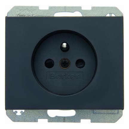 Socket outlet Earthing pin 1 6768757006