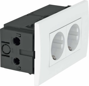 Socket outlet Protective contact 2 6119409