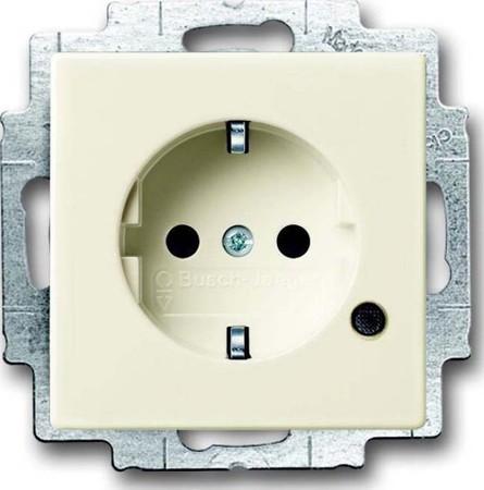 Socket outlet Protective contact 1 2013-0-5284