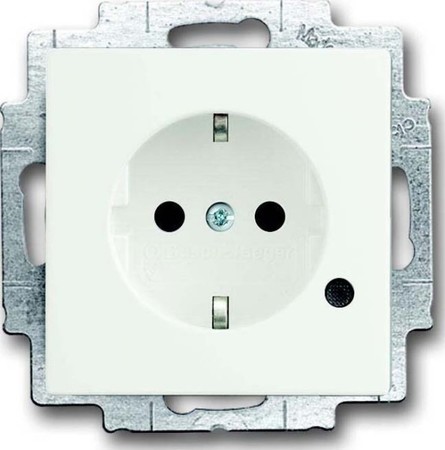 Socket outlet Protective contact 1 2013-0-5336