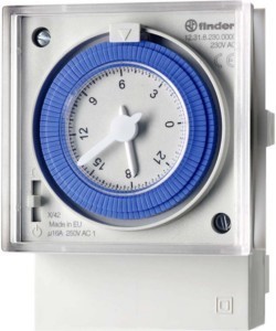 Digital time switch for distribution board 1 230 V 123182300000