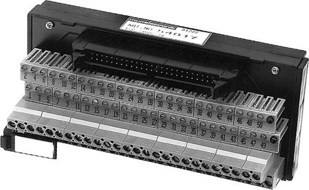 Single- and multi-pole terminal strip  54013