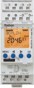 Digital time switch for distribution board  1714100