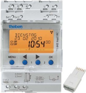 Digital time switch for distribution board  6424300